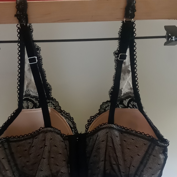 VICTORIA'S SECRET DREAM ANGELS LINED DEMI BRA 34C - Picture 3 of 11